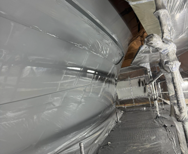 27m superyacht hull finished with Awlgrip Gloss Finish Primer